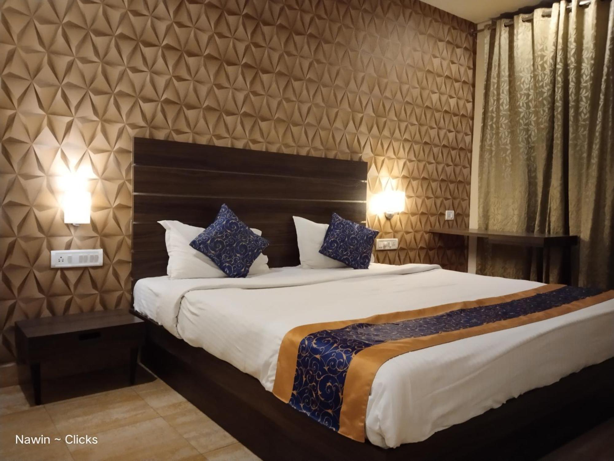 Redfox Hotel- Aminjikarai Chennai Dış mekan fotoğraf
